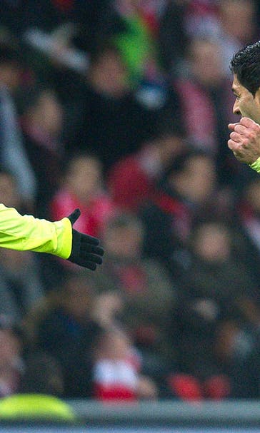 Barcelona steamroll Athletic Bilbao, trim Real Madrid's lead to one point